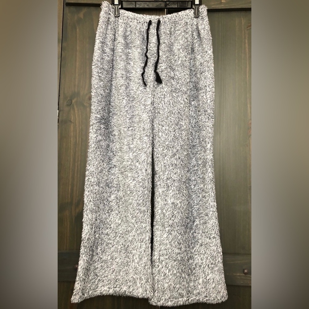*Sale Must Go* Jaclyn Intimates woman’s pajama pants size L